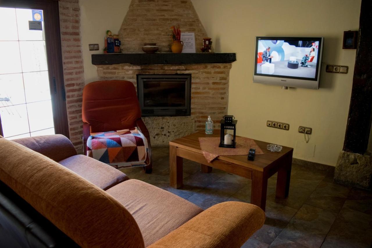 Vivienda Turistica El Caneco Tordesillas Ngoại thất bức ảnh