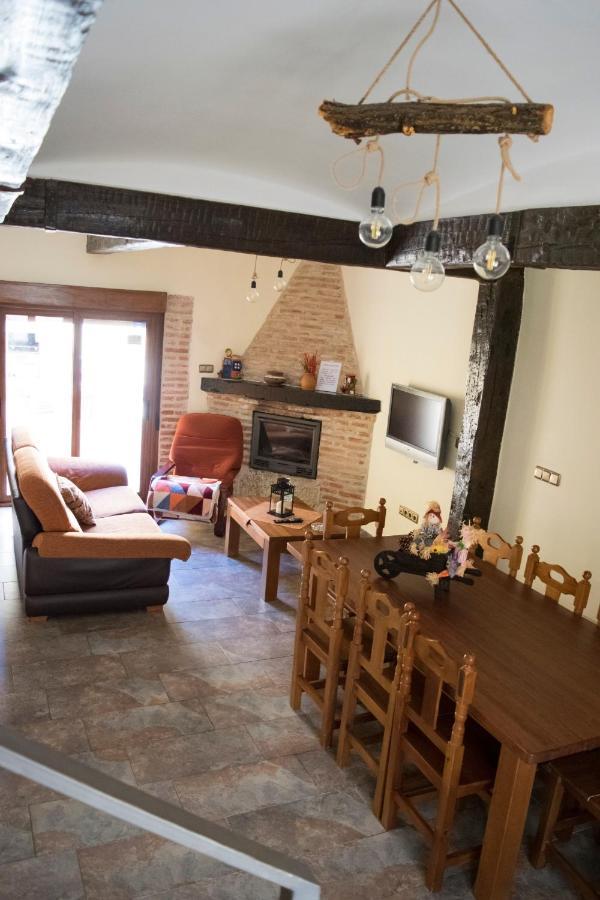 Vivienda Turistica El Caneco Tordesillas Ngoại thất bức ảnh