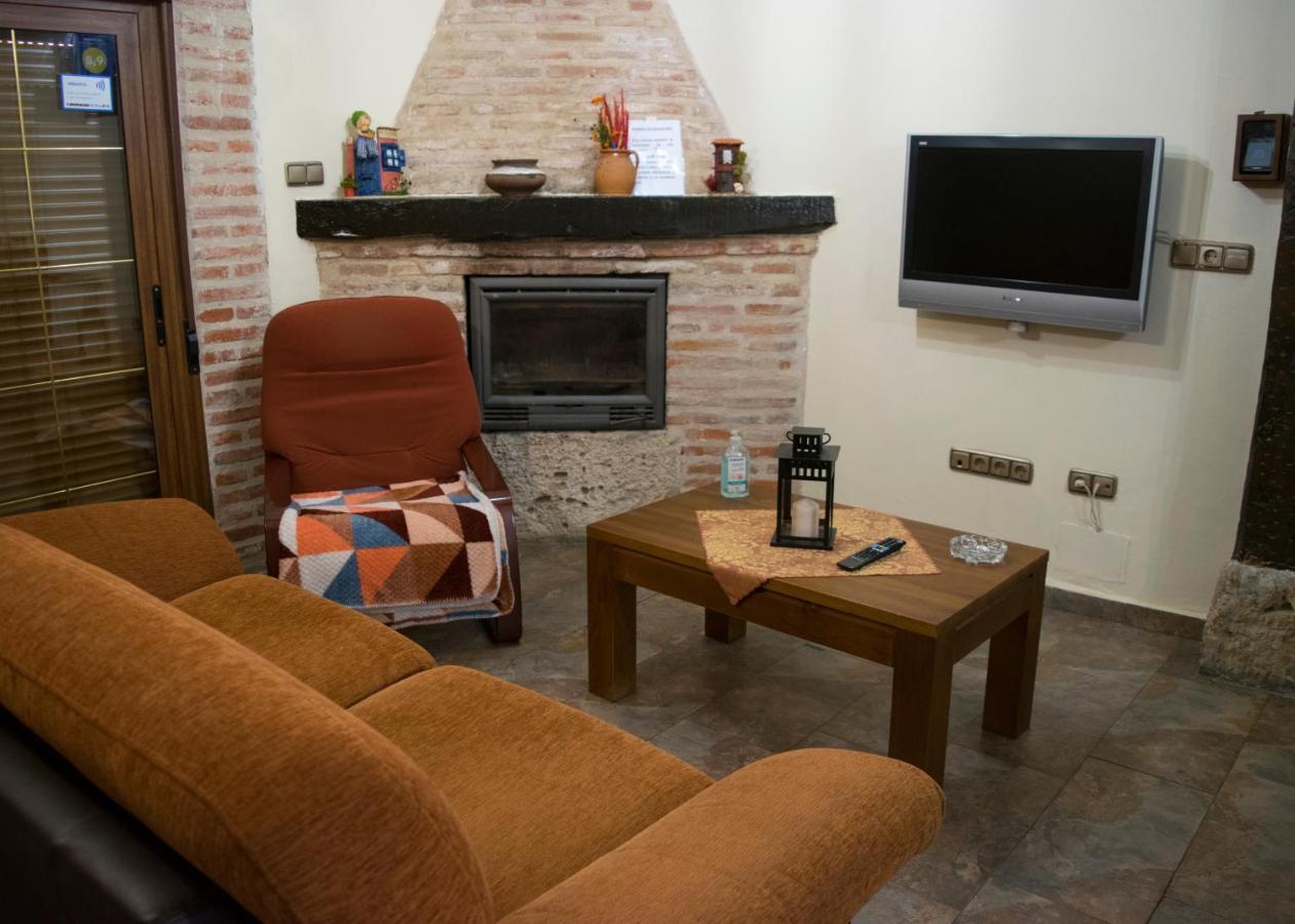 Vivienda Turistica El Caneco Tordesillas Ngoại thất bức ảnh