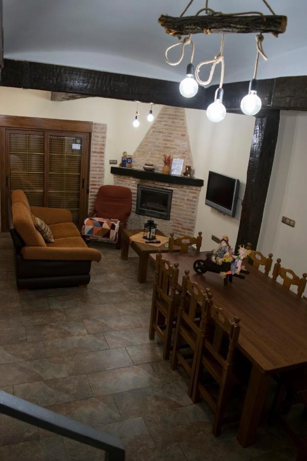 Vivienda Turistica El Caneco Tordesillas Ngoại thất bức ảnh