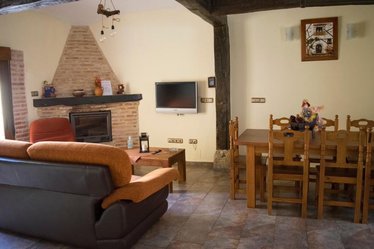 Vivienda Turistica El Caneco Tordesillas Ngoại thất bức ảnh