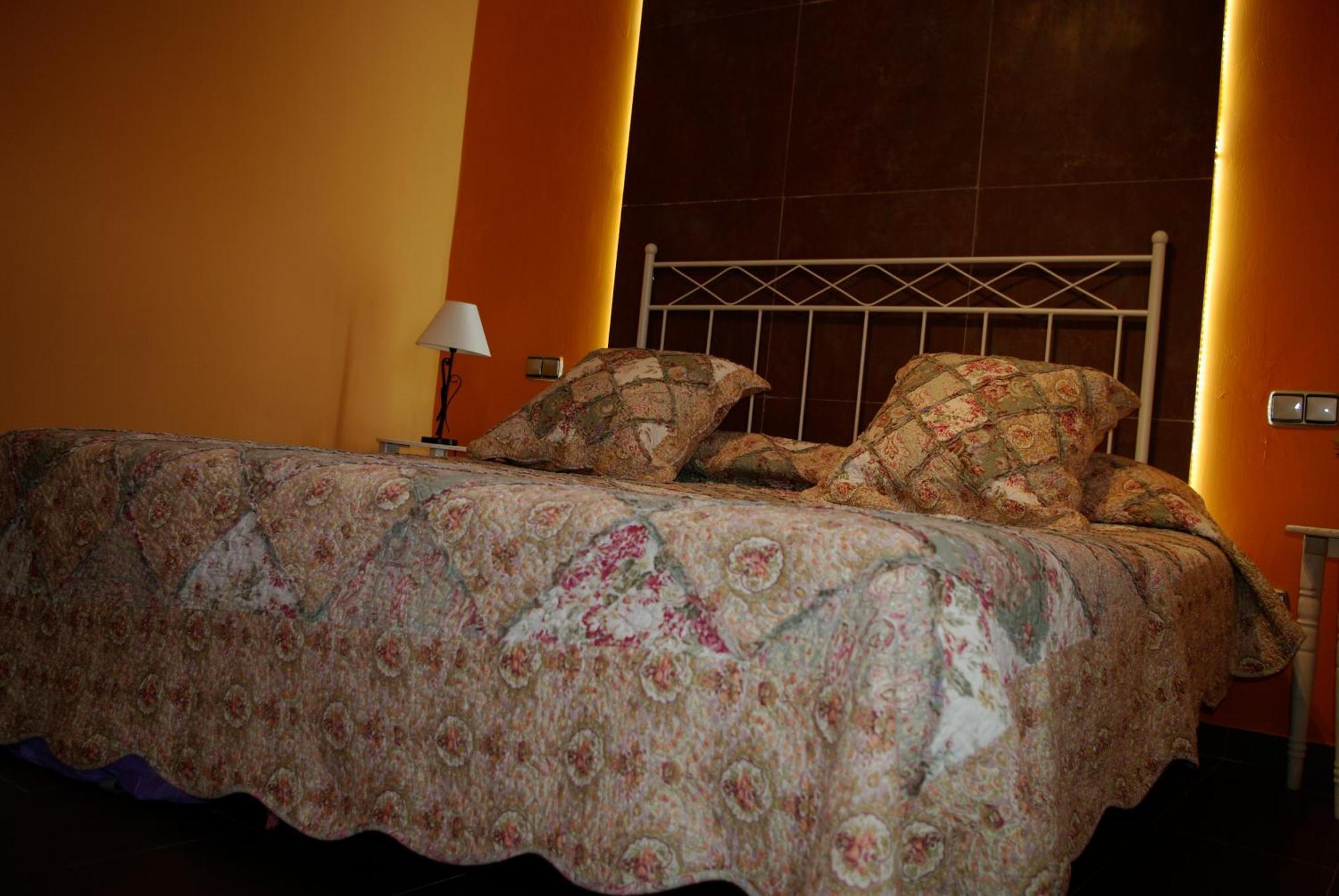Vivienda Turistica El Caneco Tordesillas Phòng bức ảnh